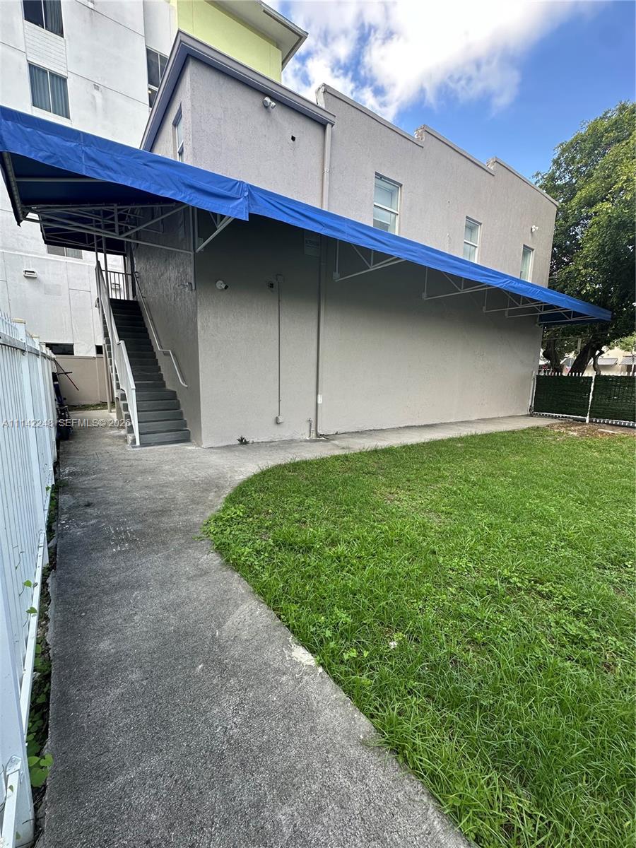 1525-27 NW 3rd Avenue