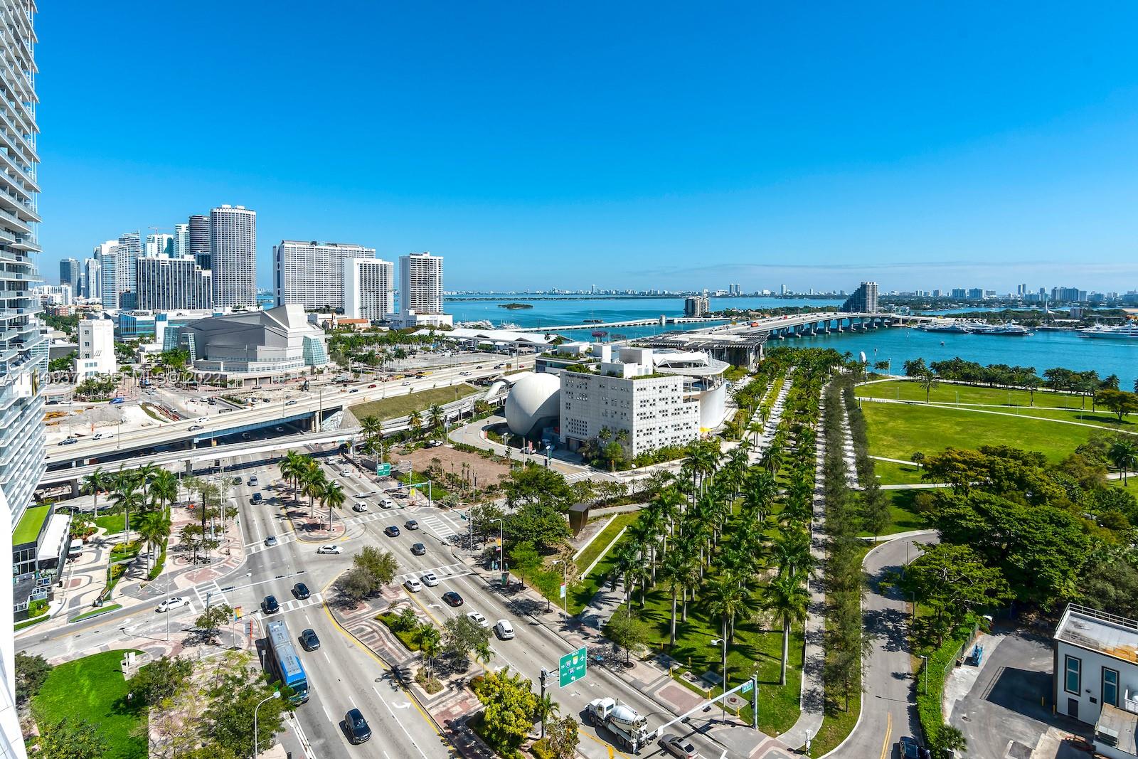 900 Biscayne Boulevard