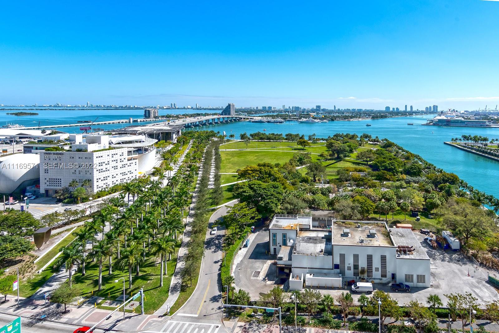 900 Biscayne Boulevard