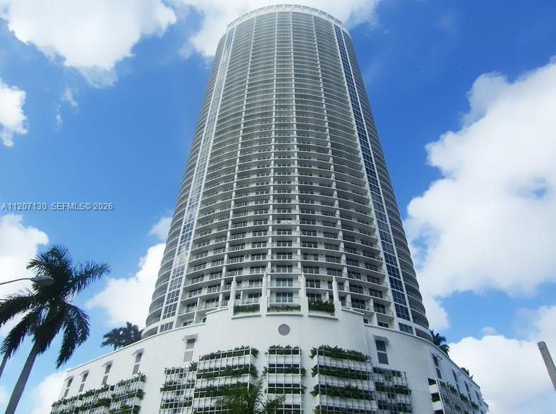 1750 N Bayshore Drive