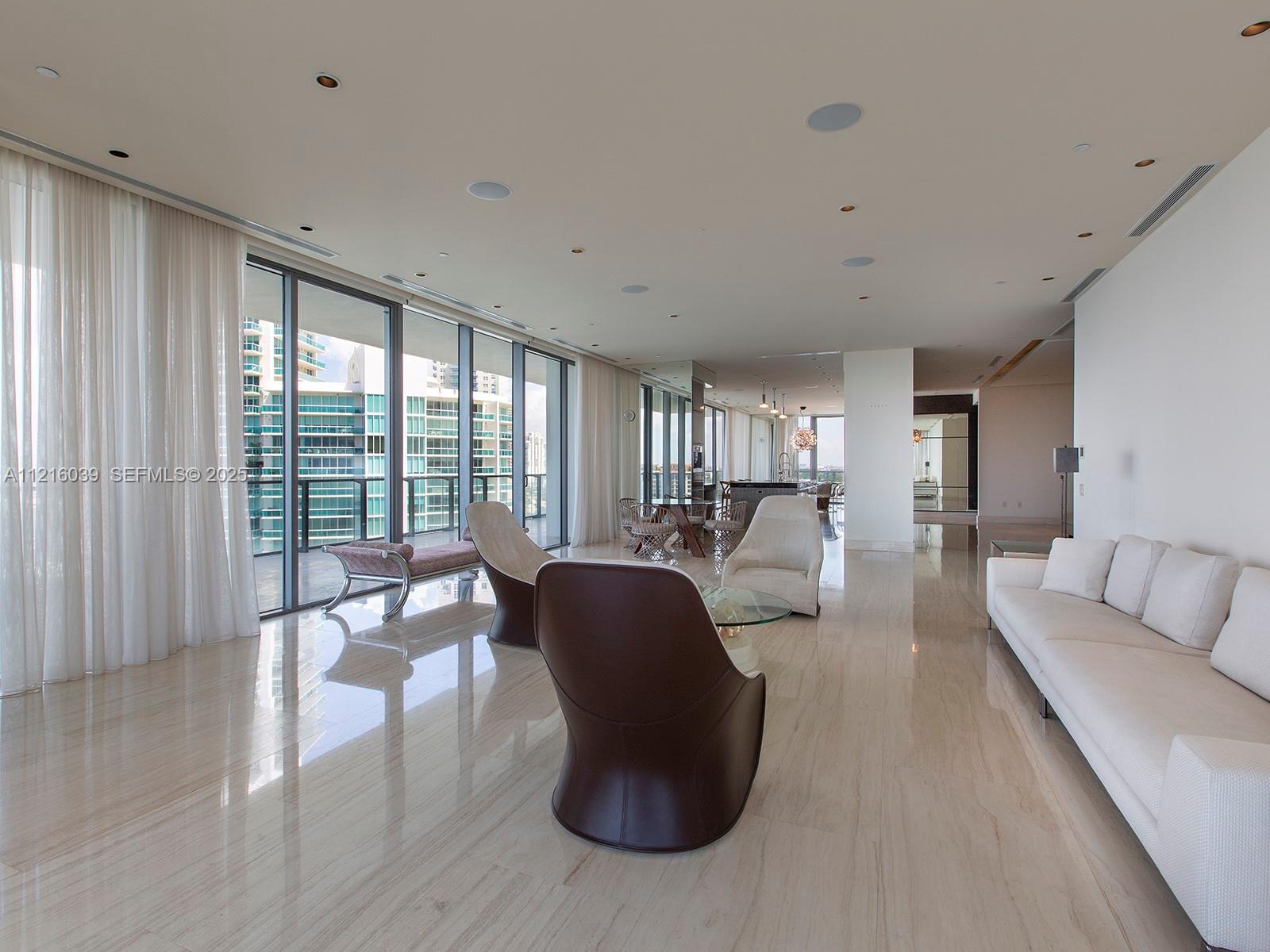 800 S Pointe Drive