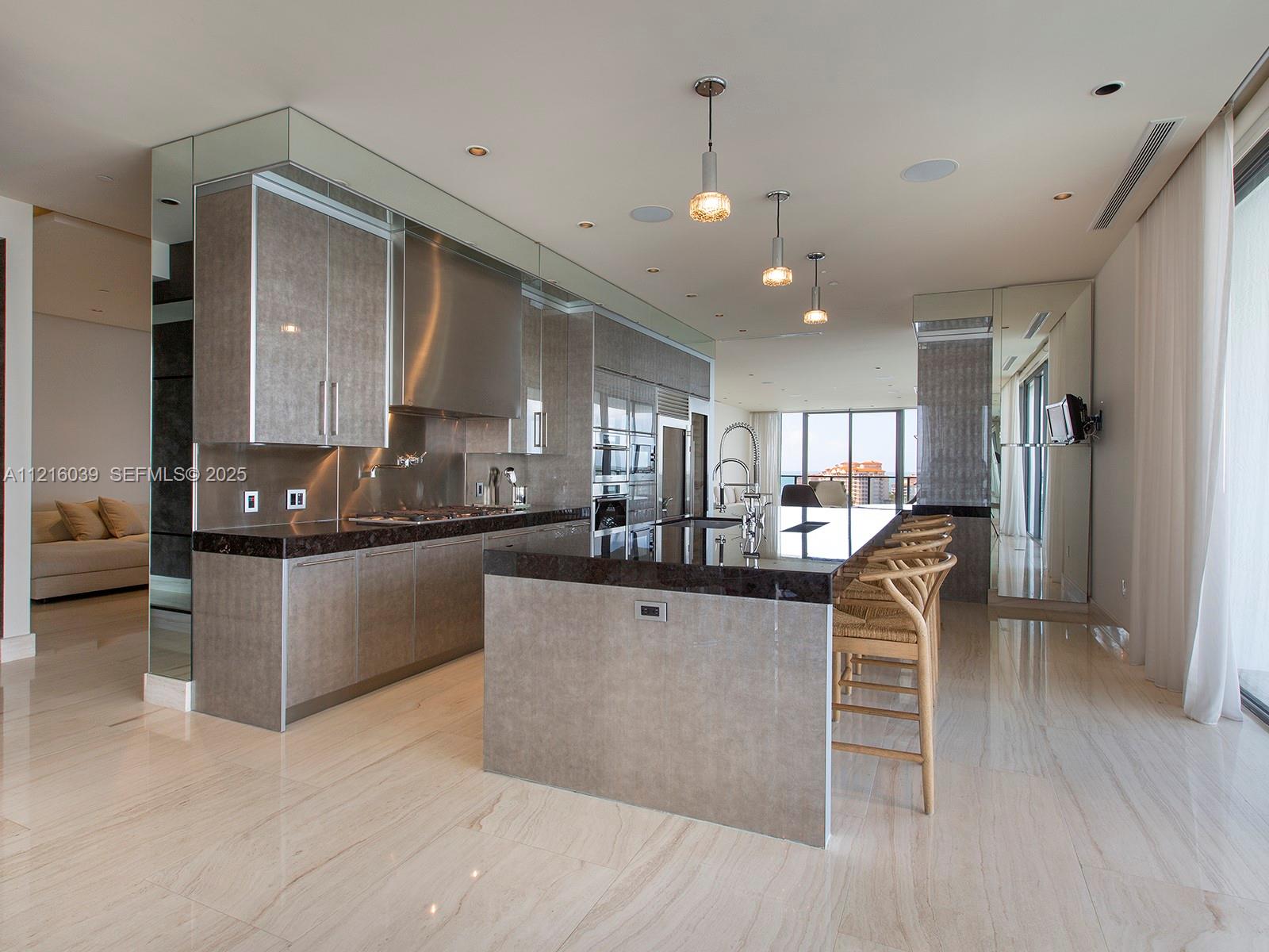 800 S Pointe Drive