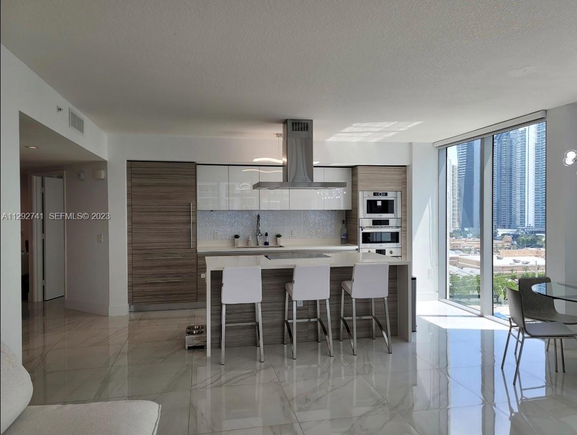 300 Sunny Isles Boulevard