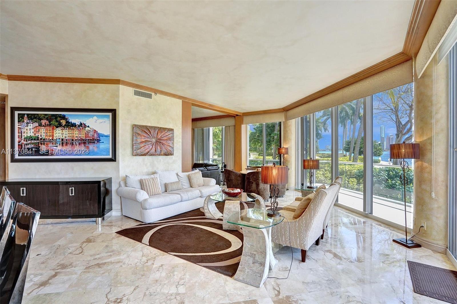 2600 Island Boulevard