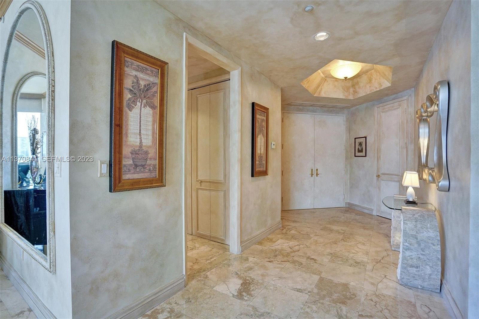 2600 Island Boulevard