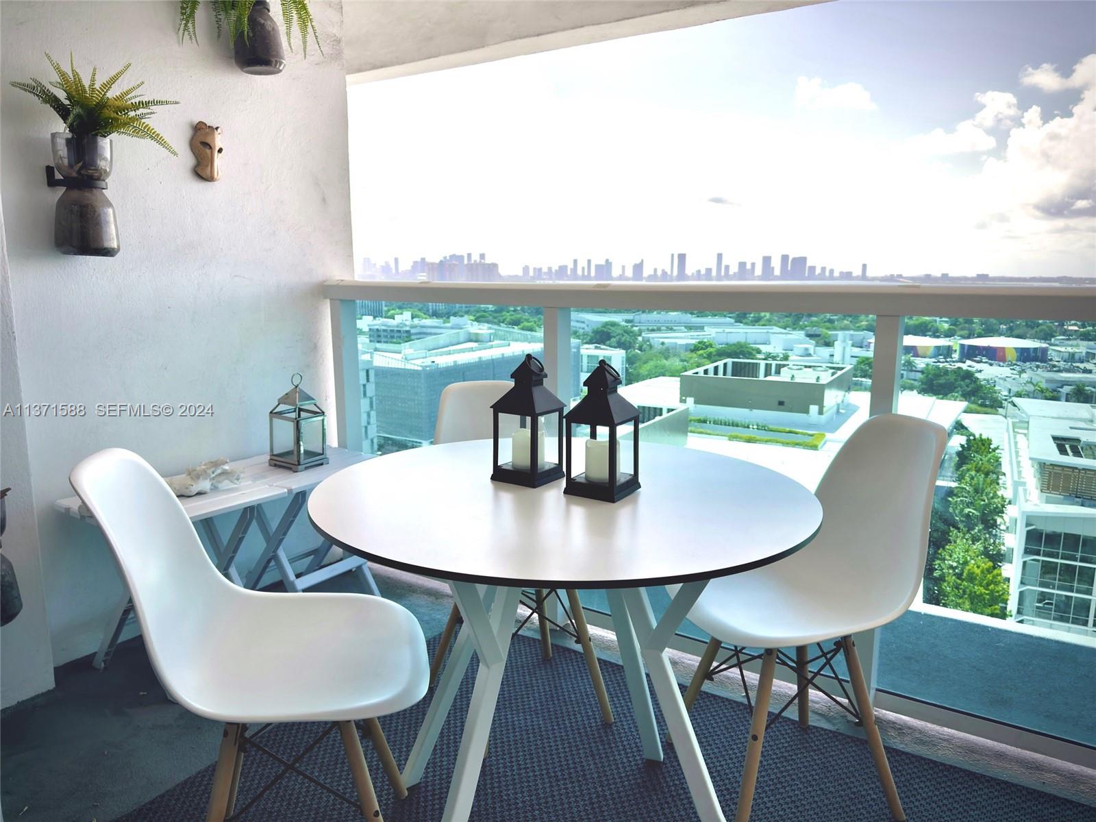 2301 Collins Avenue