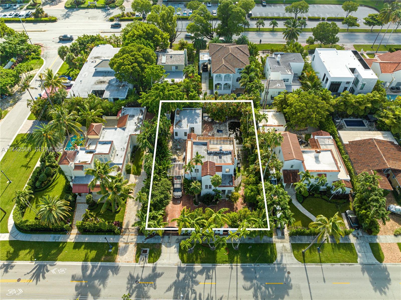 2211 N Bay Road