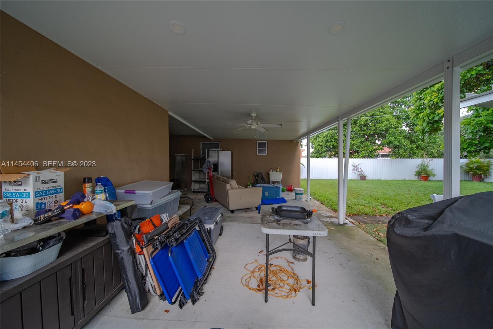 925 E 29th Street