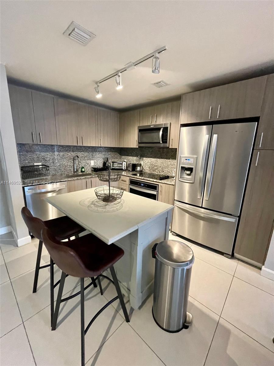 5350 NW 84th Avenue