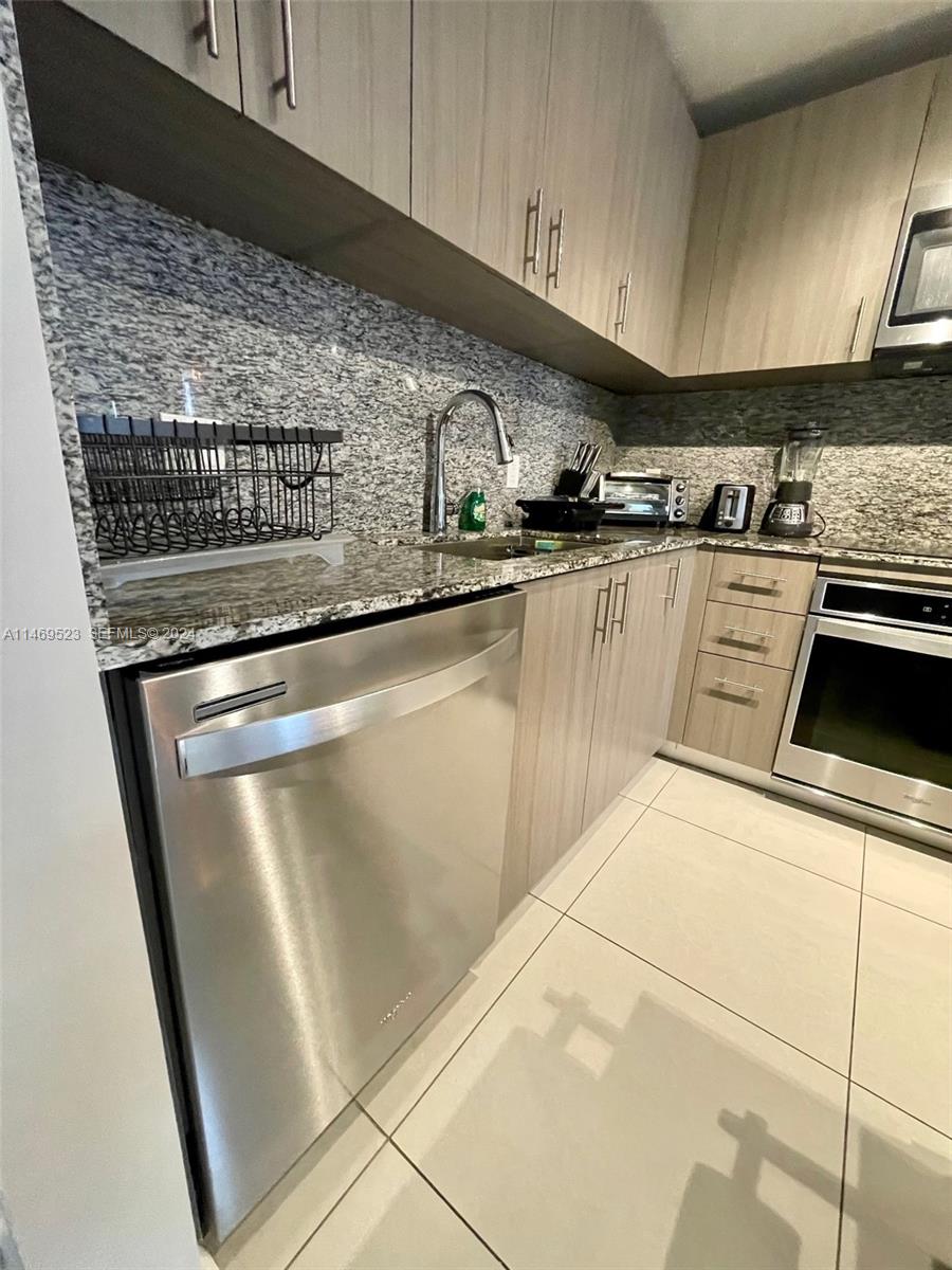 5350 NW 84th Avenue