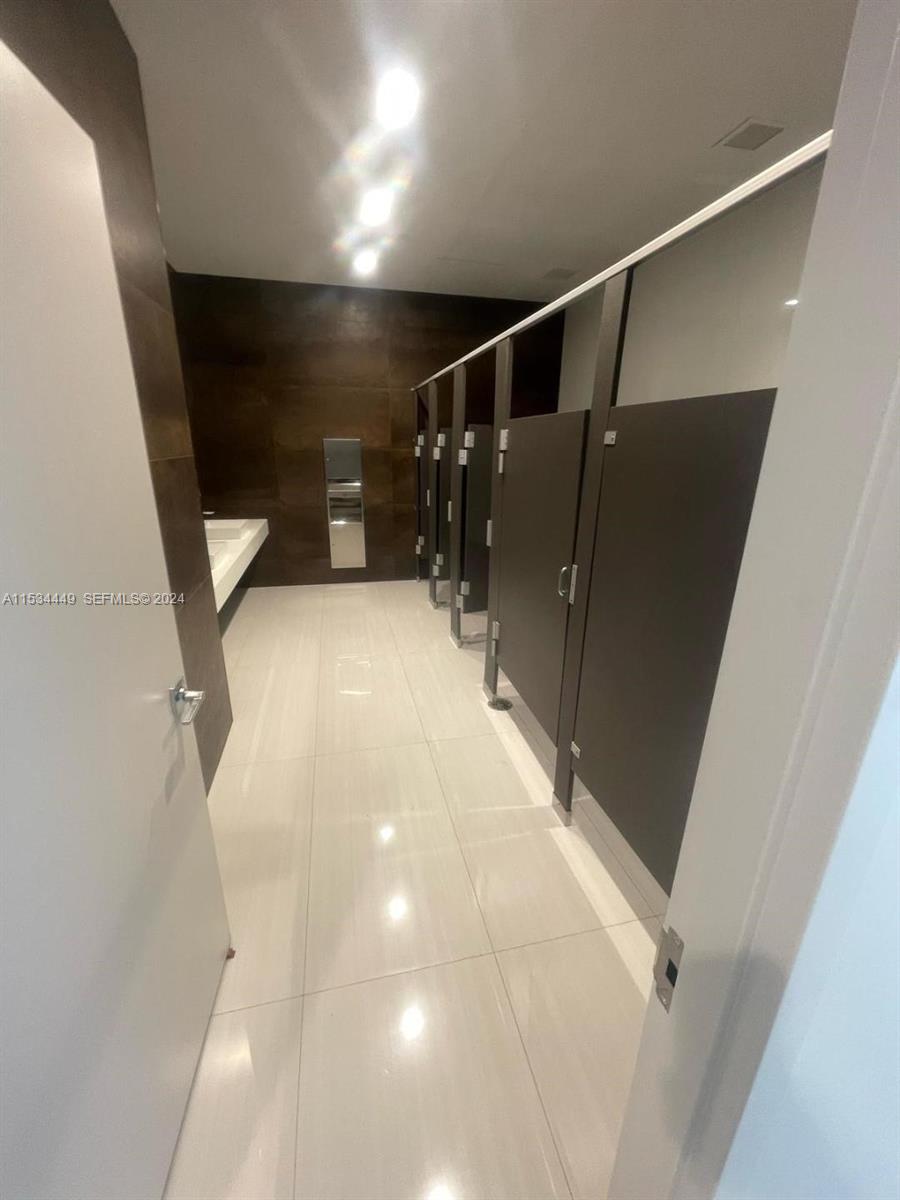 1006 E Hallandale Beach Boulevard
