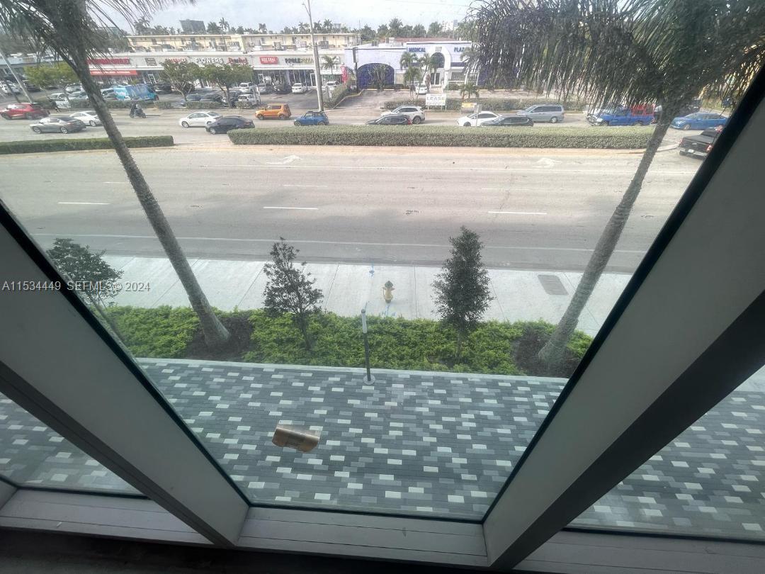1006 E Hallandale Beach Boulevard