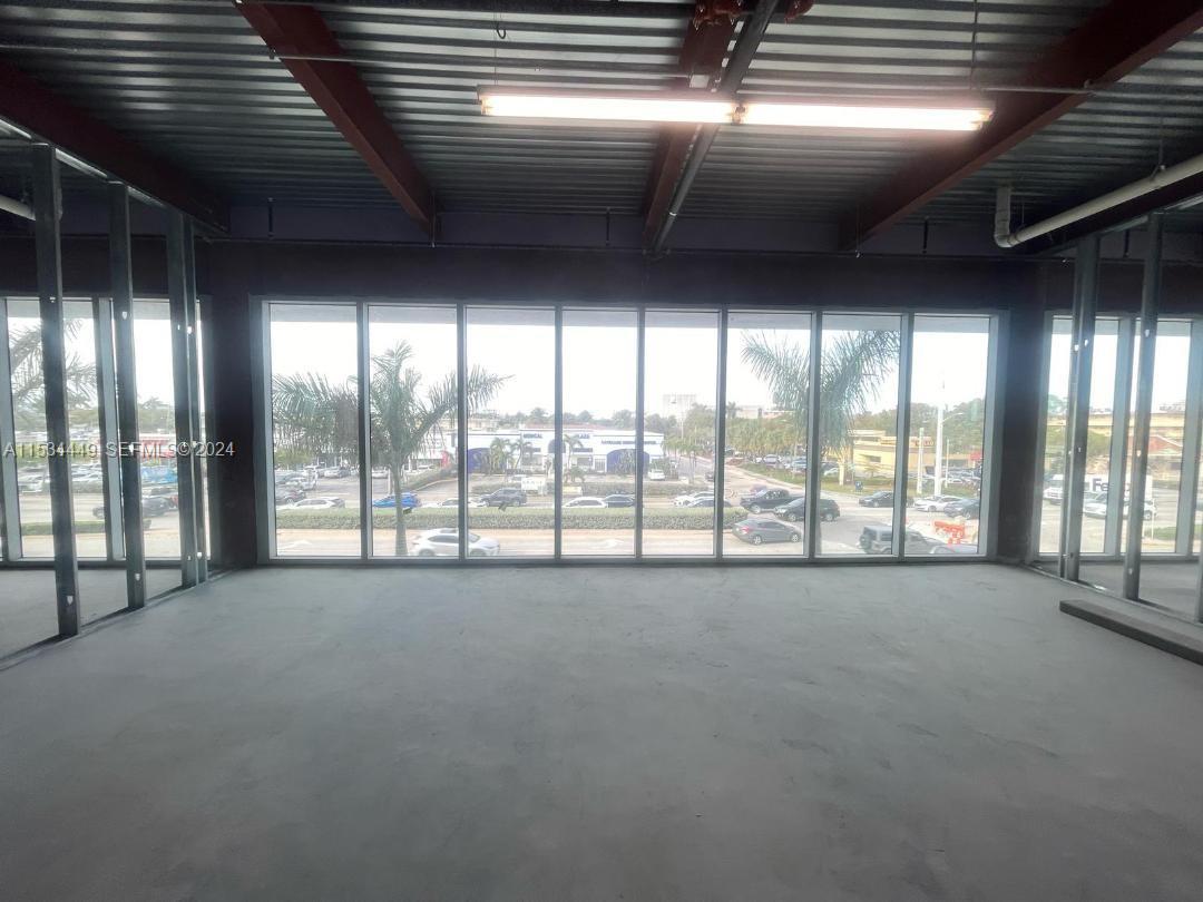 1006 E Hallandale Beach Boulevard