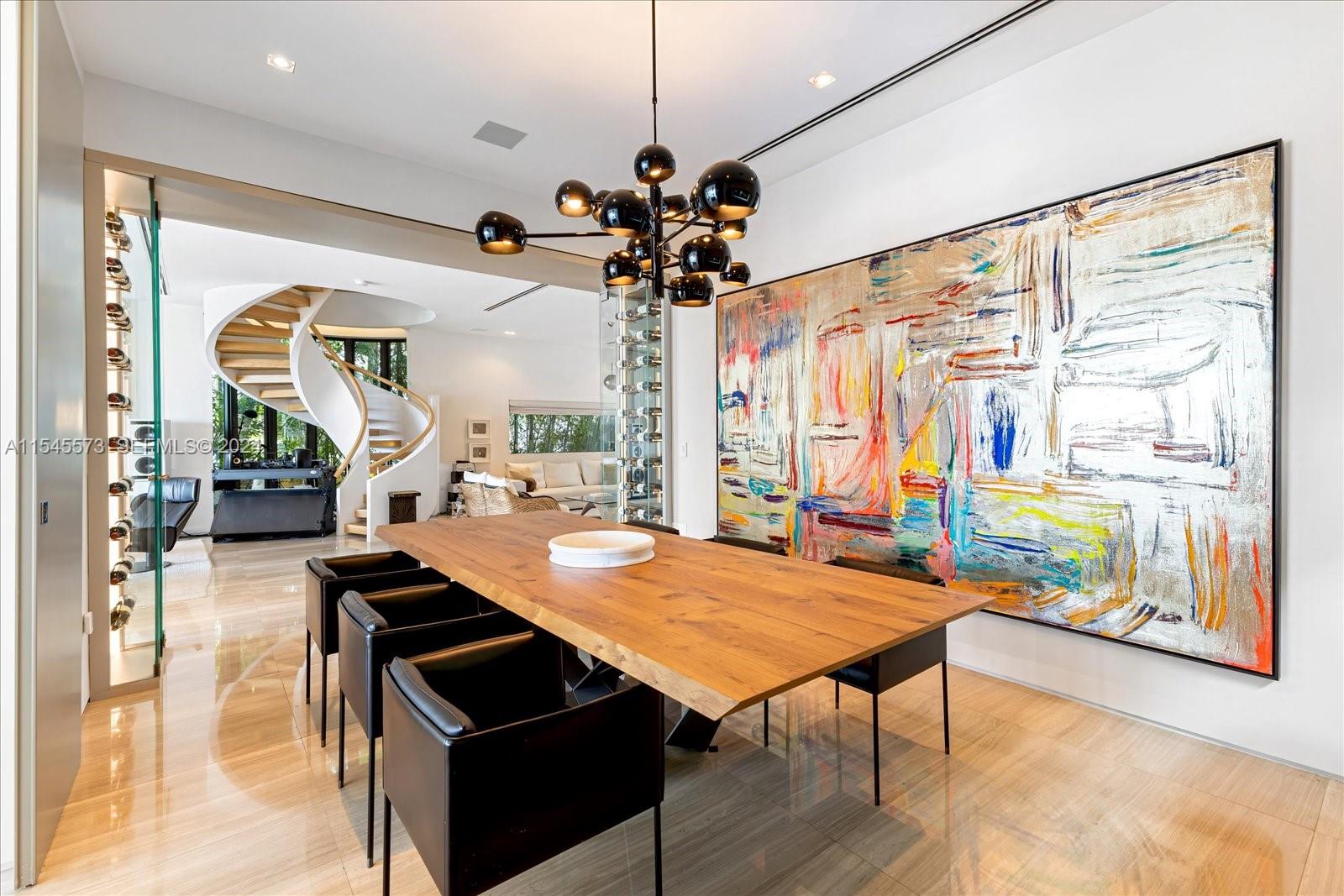 401 E Rivo Alto Drive