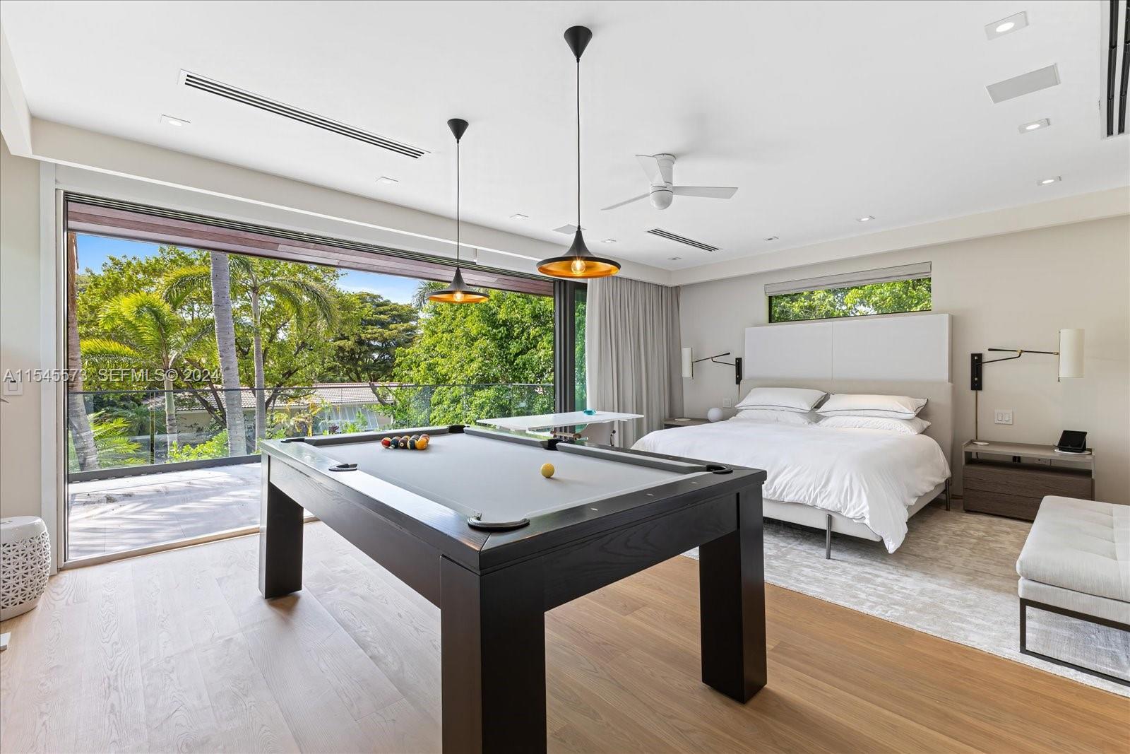 401 E Rivo Alto Drive