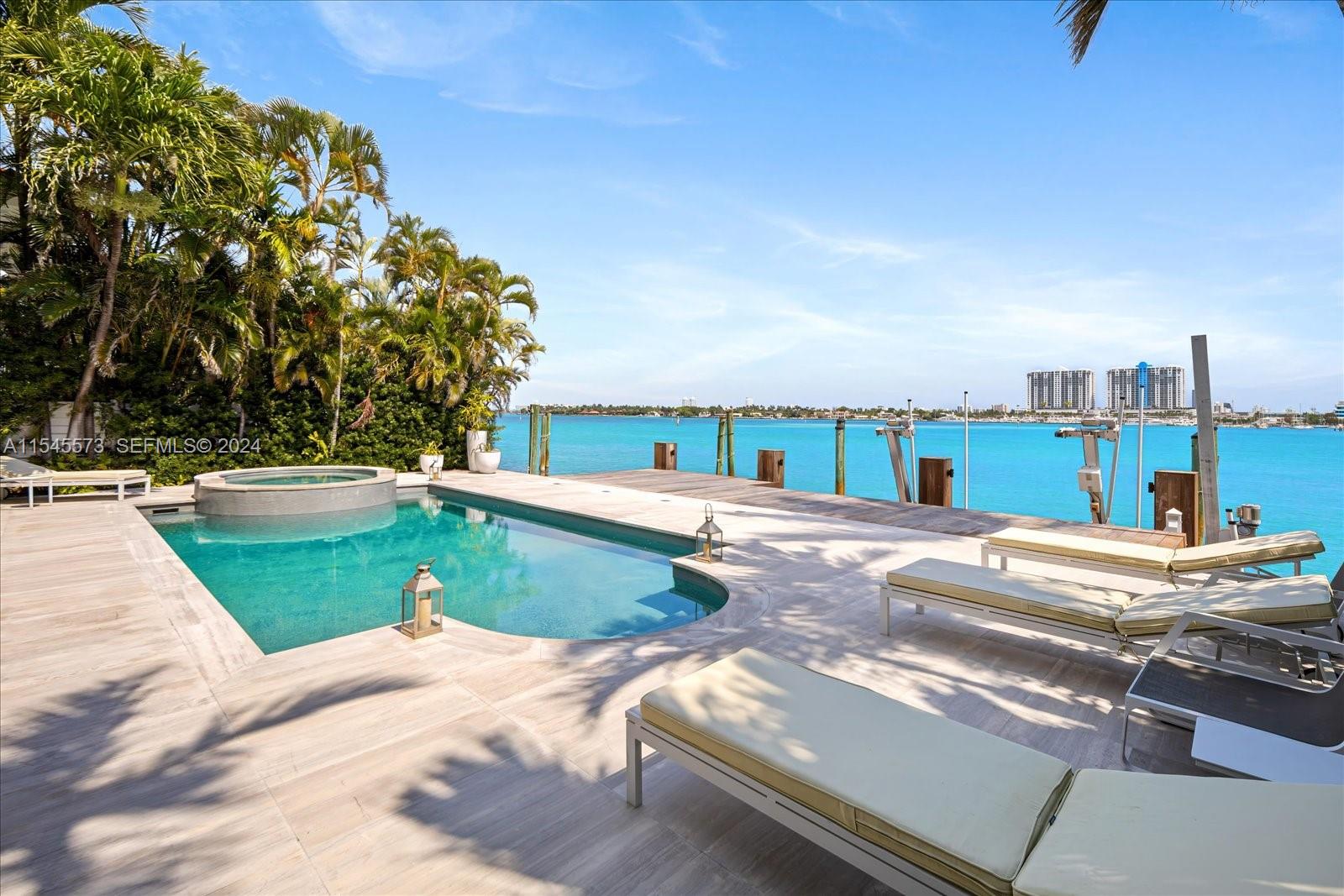 401 E Rivo Alto Drive