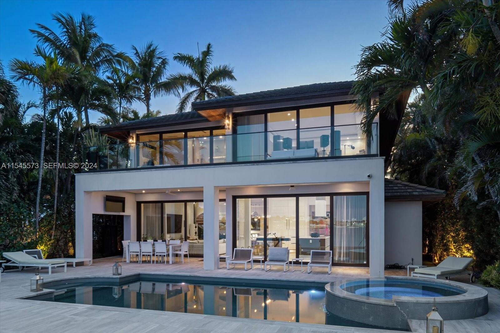 401 E Rivo Alto Drive