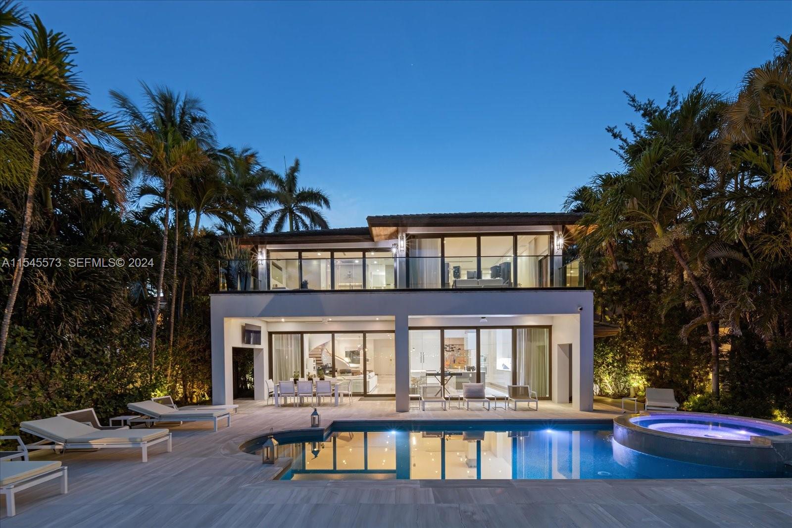 401 E Rivo Alto Drive