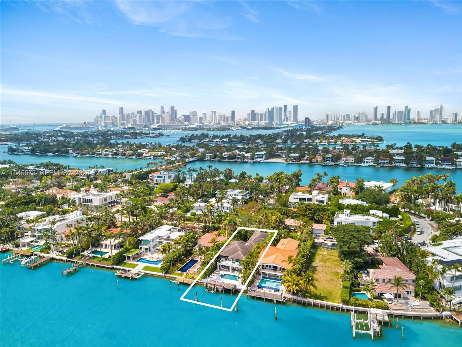 401 E Rivo Alto Drive