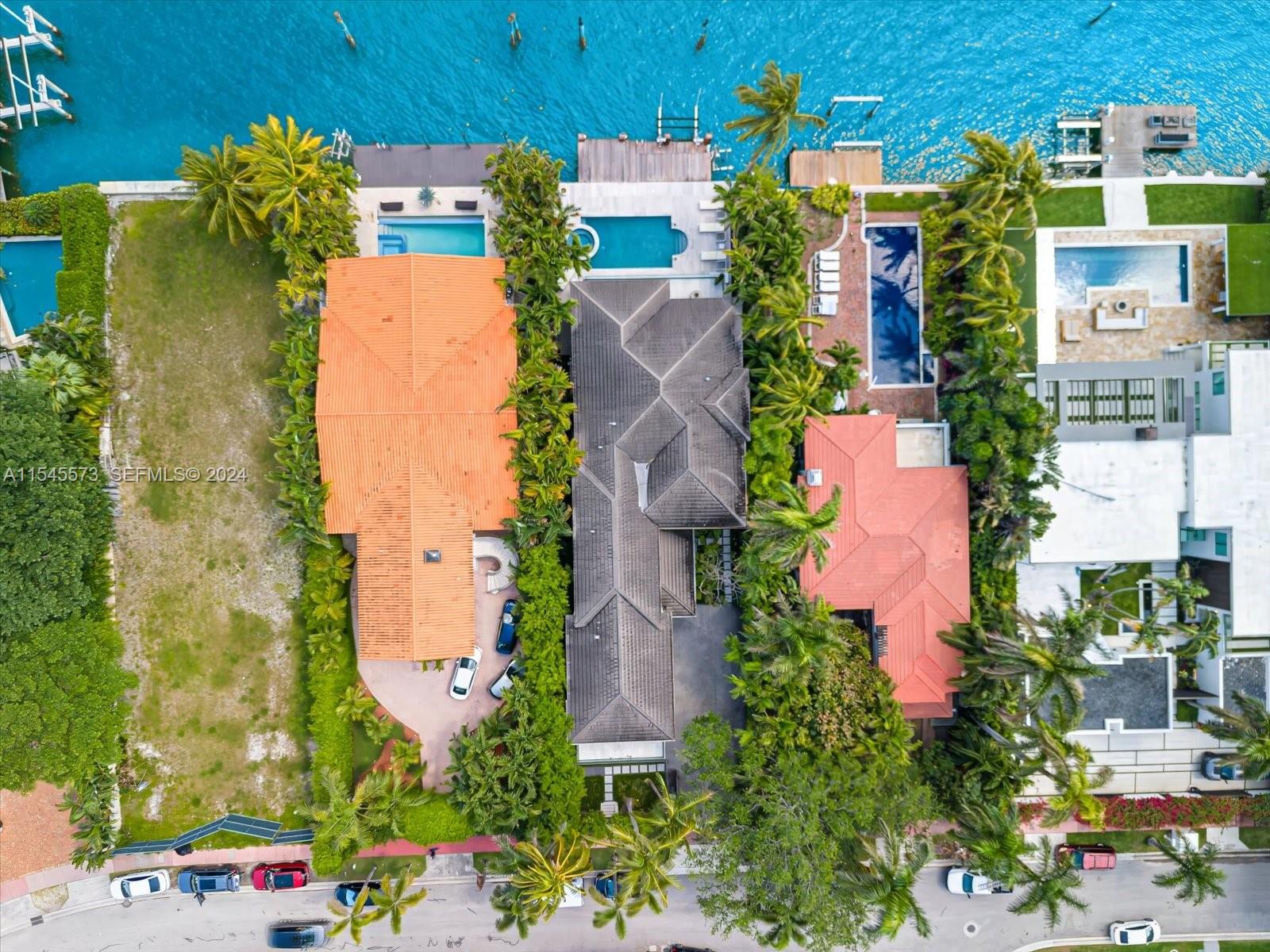 401 E Rivo Alto Drive