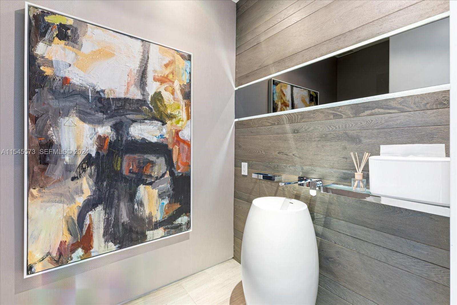 401 E Rivo Alto Drive