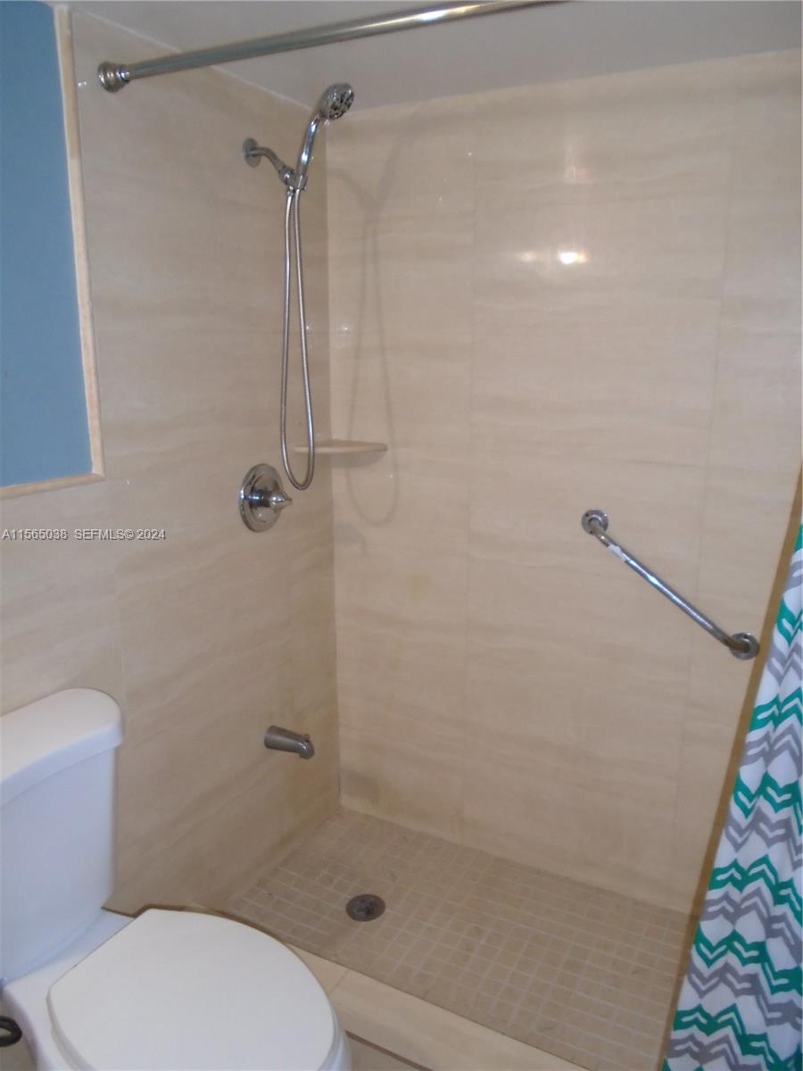 1450 NE 170th Street