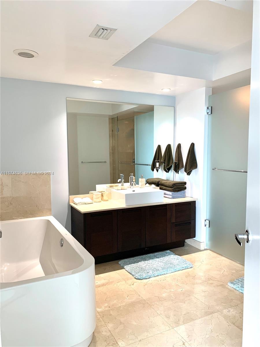 250 Sunny Isles Boulevard