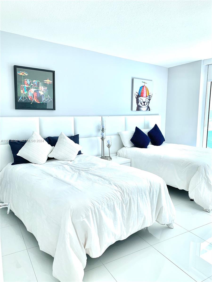 250 Sunny Isles Boulevard