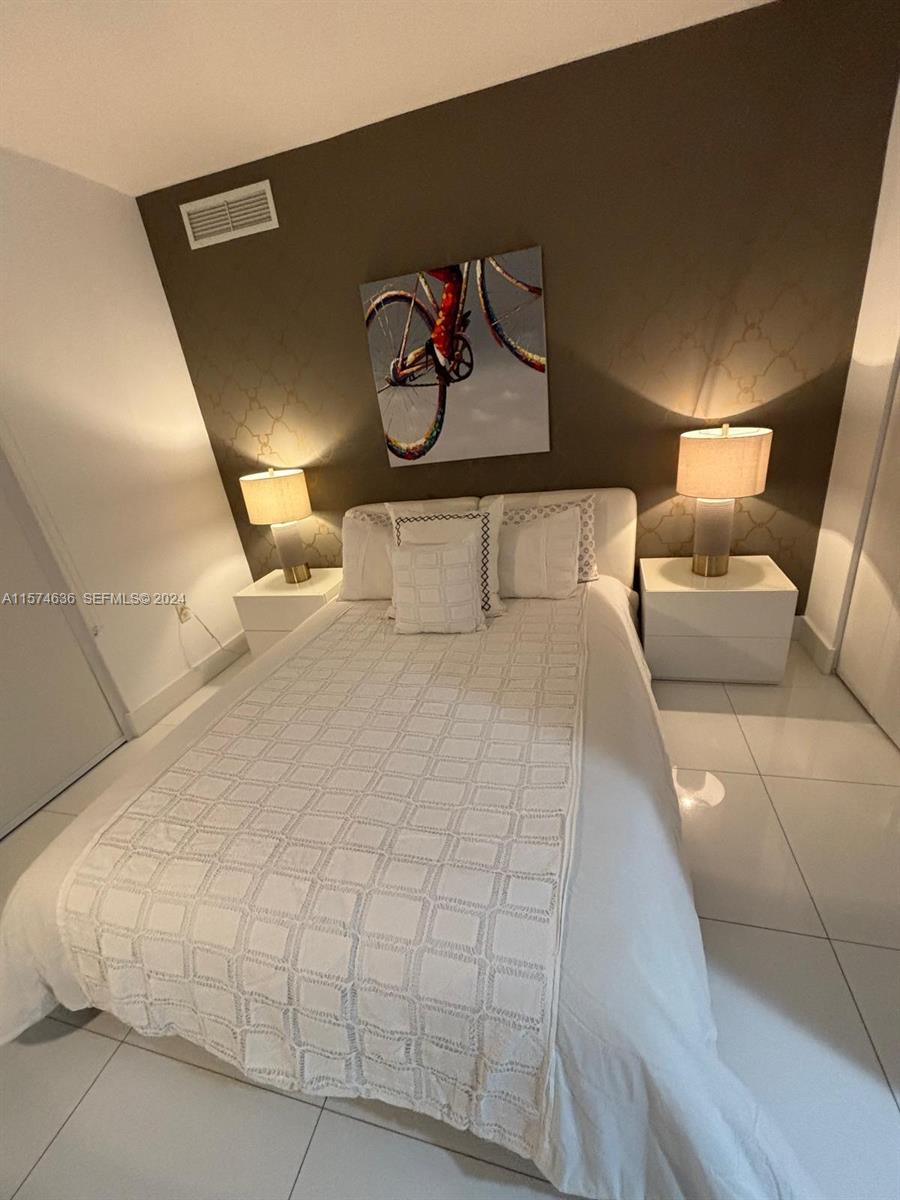 250 Sunny Isles Boulevard