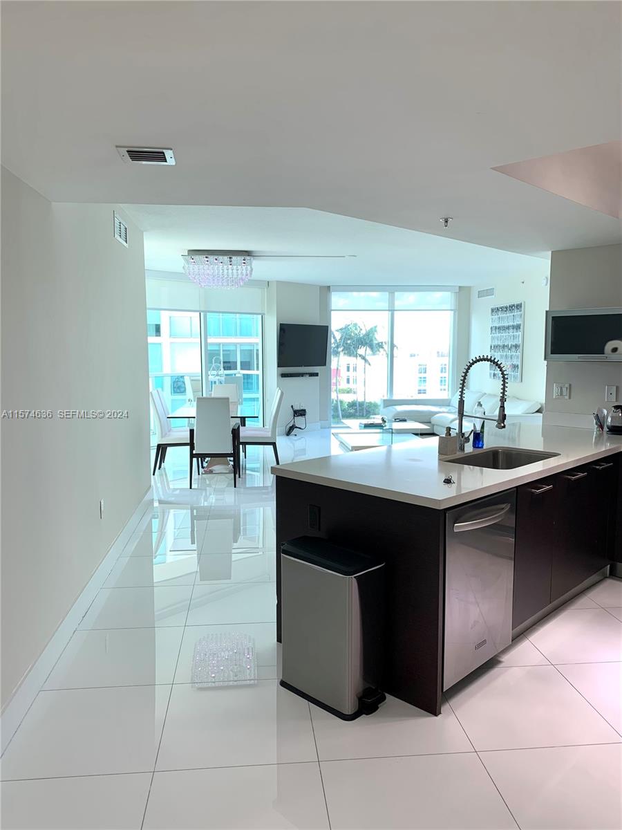250 Sunny Isles Boulevard