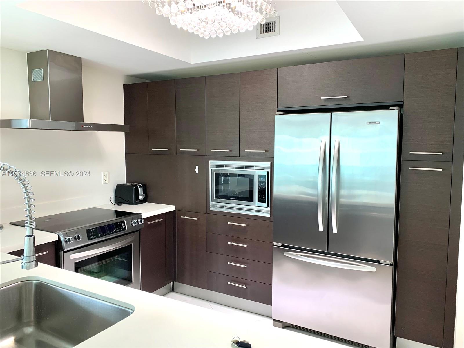 250 Sunny Isles Boulevard