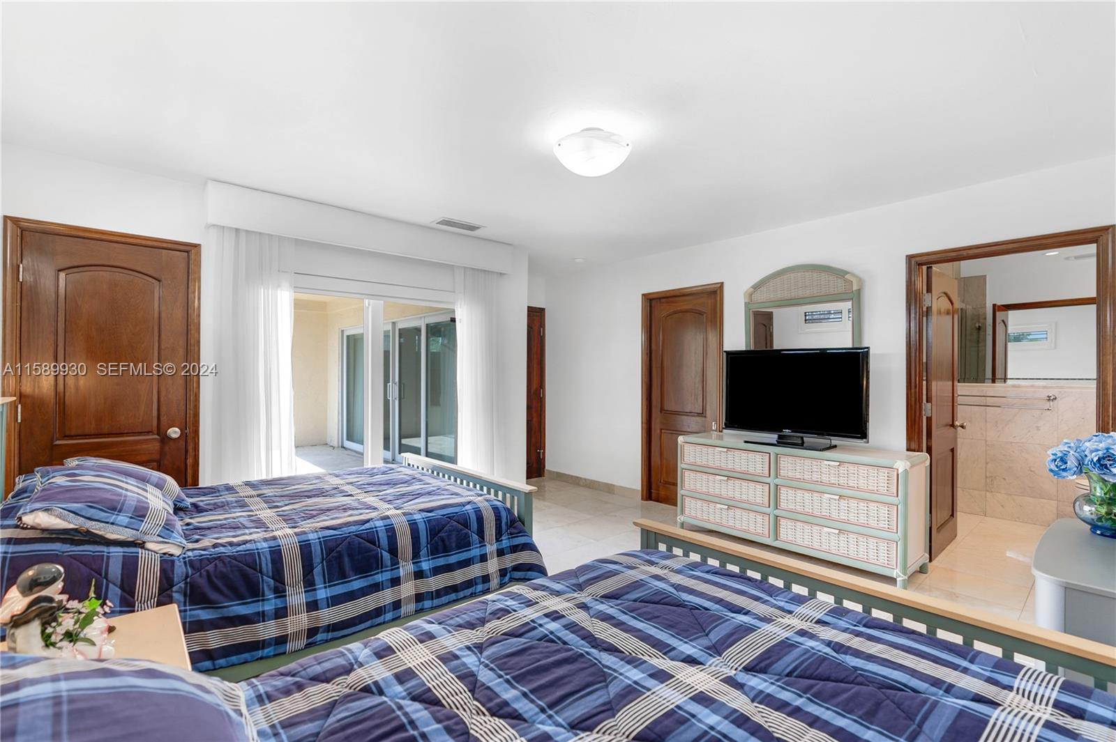 530 Ocean Boulevard