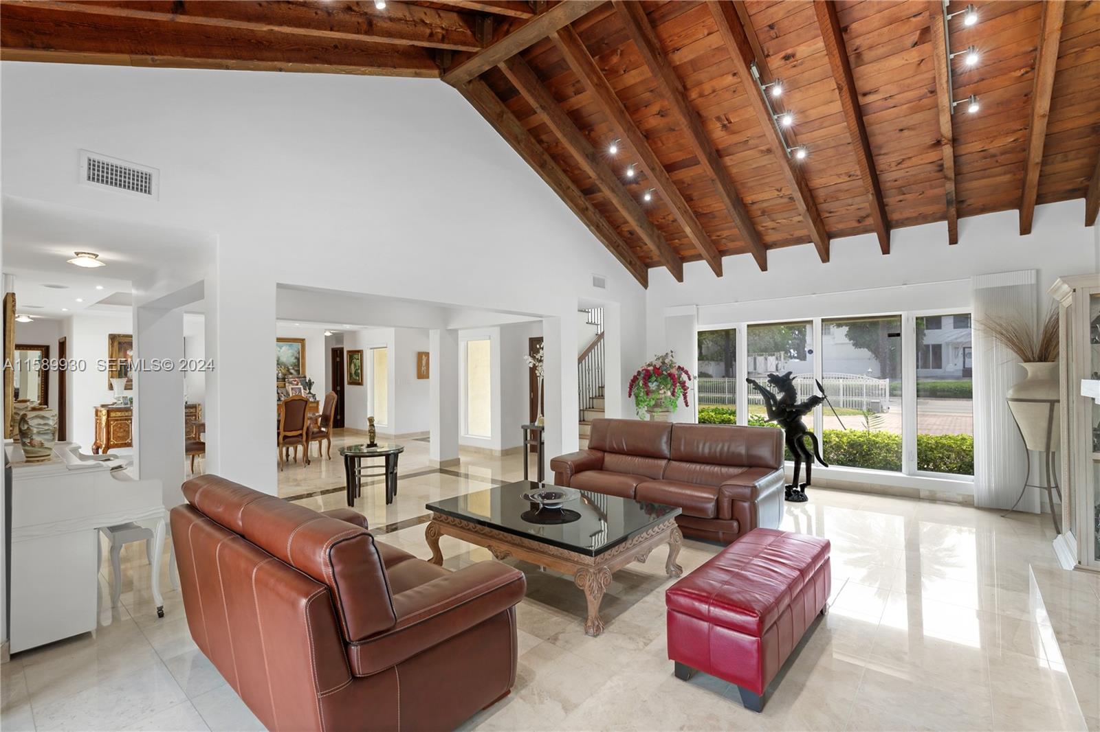 530 Ocean Boulevard
