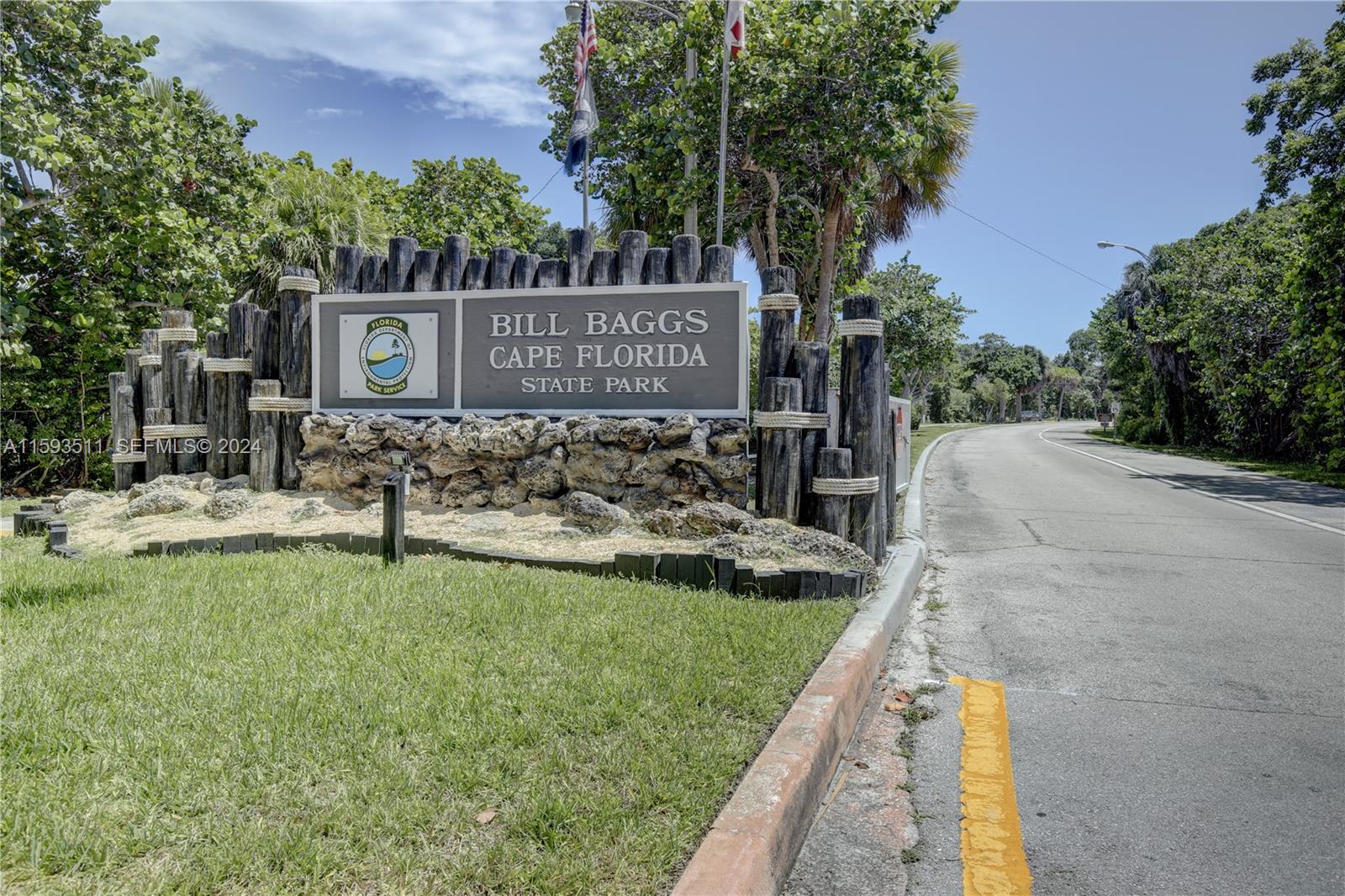1121 Crandon Boulevard