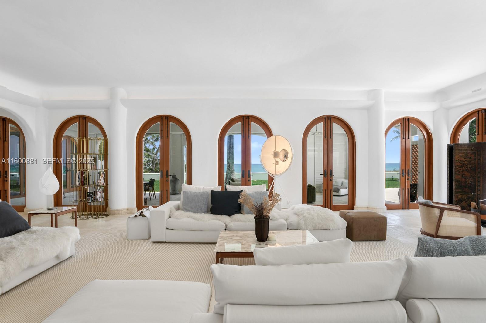 387 Ocean Boulevard