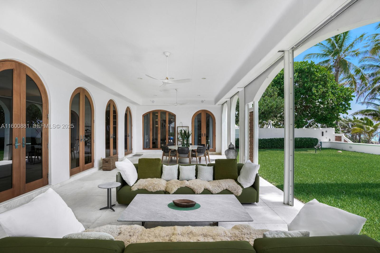 387 Ocean Boulevard