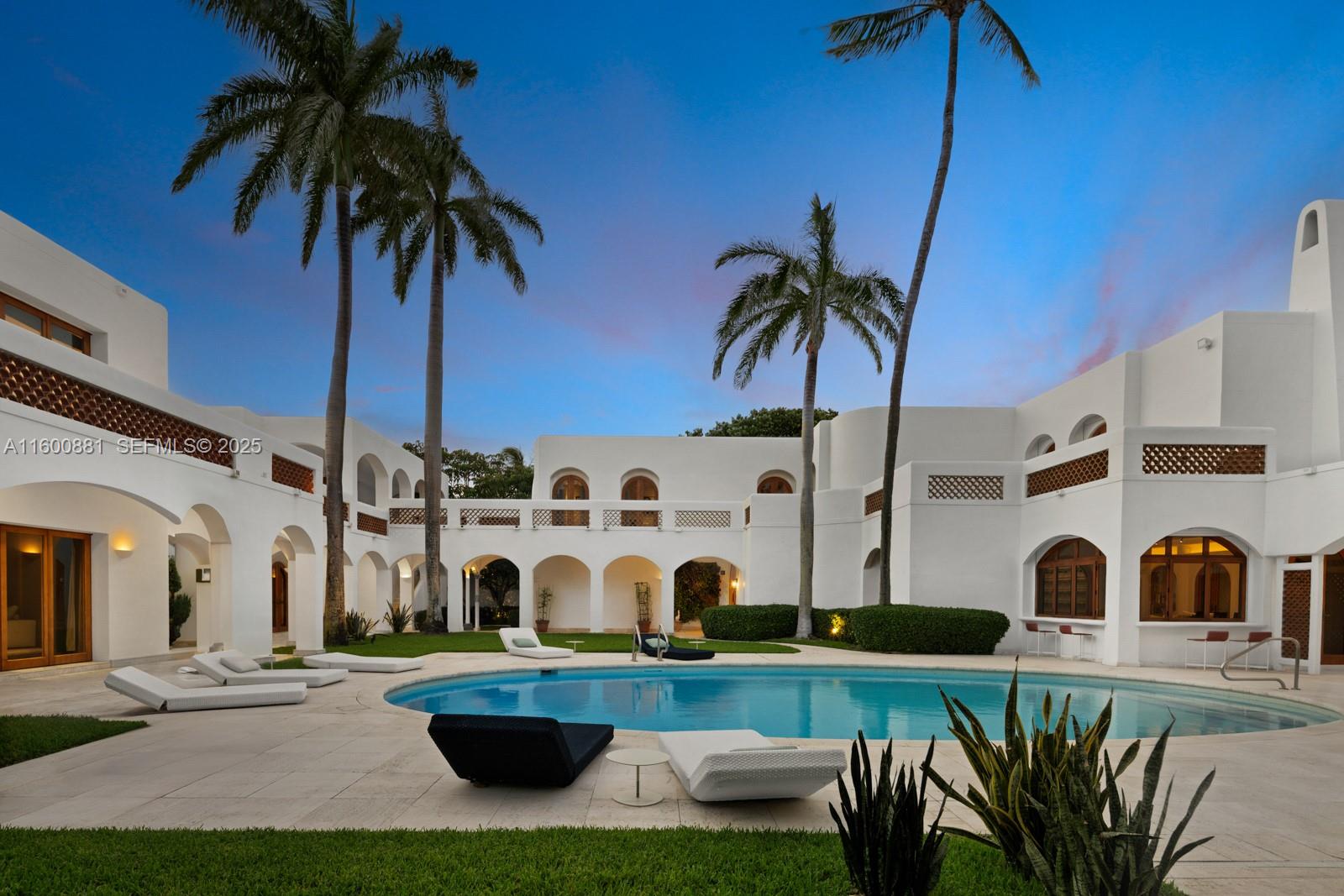 387 Ocean Boulevard