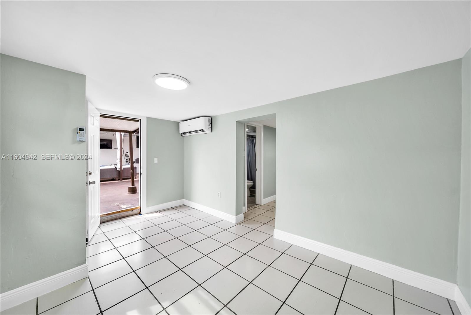 875 E 29th Street