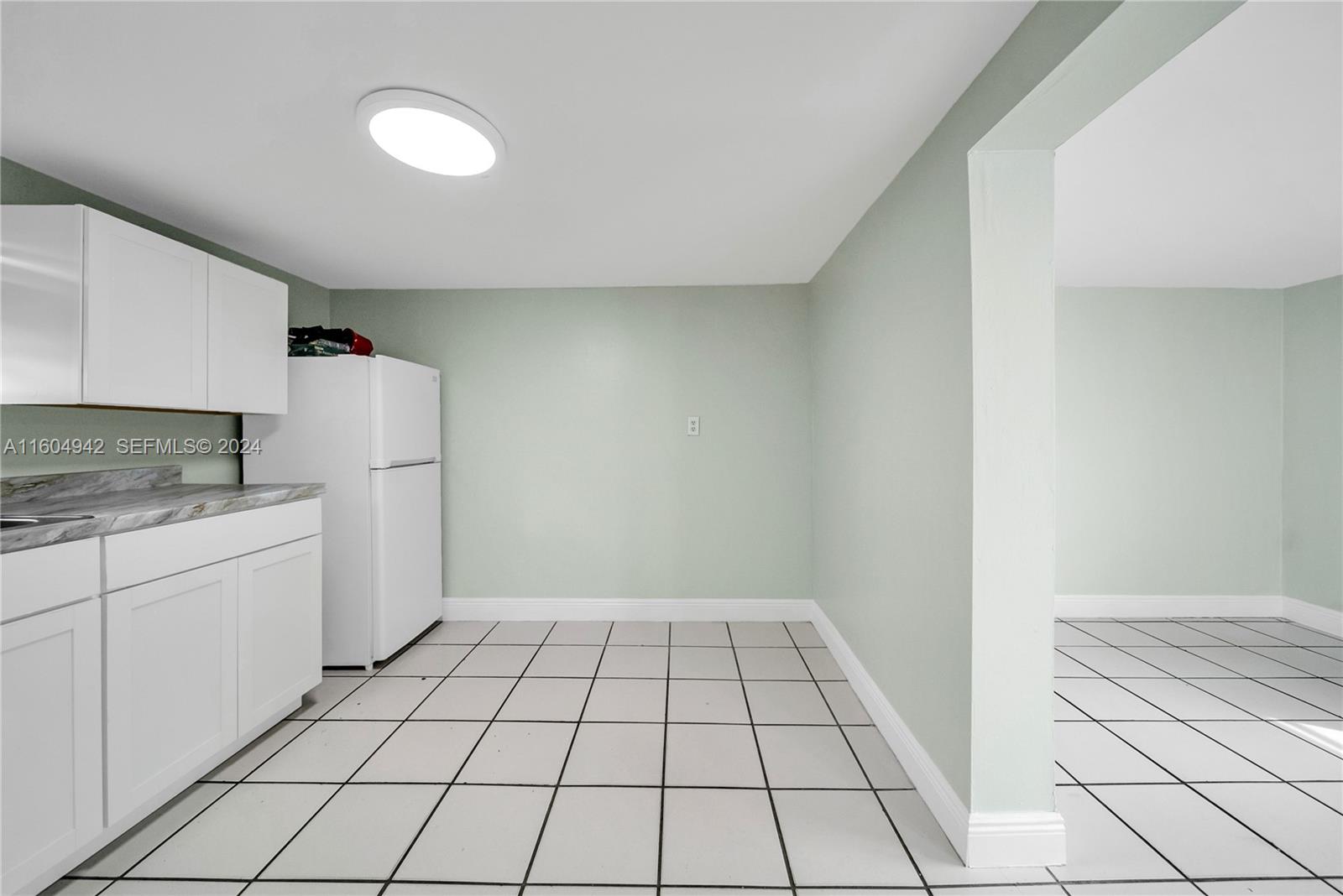 875 E 29th Street