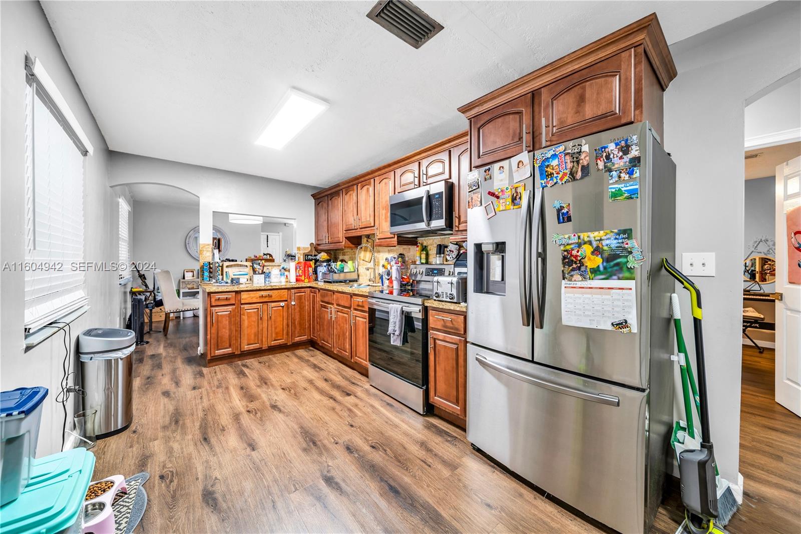 875 E 29th Street