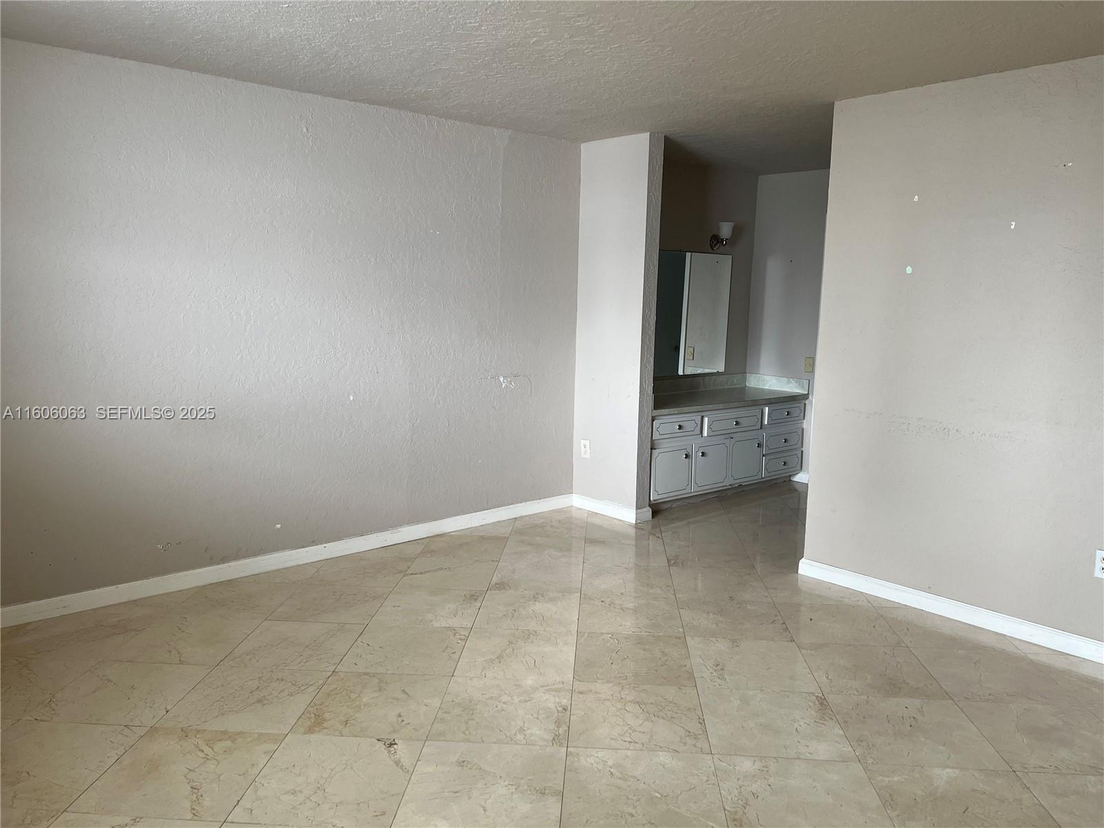 4000 NE 170th Street