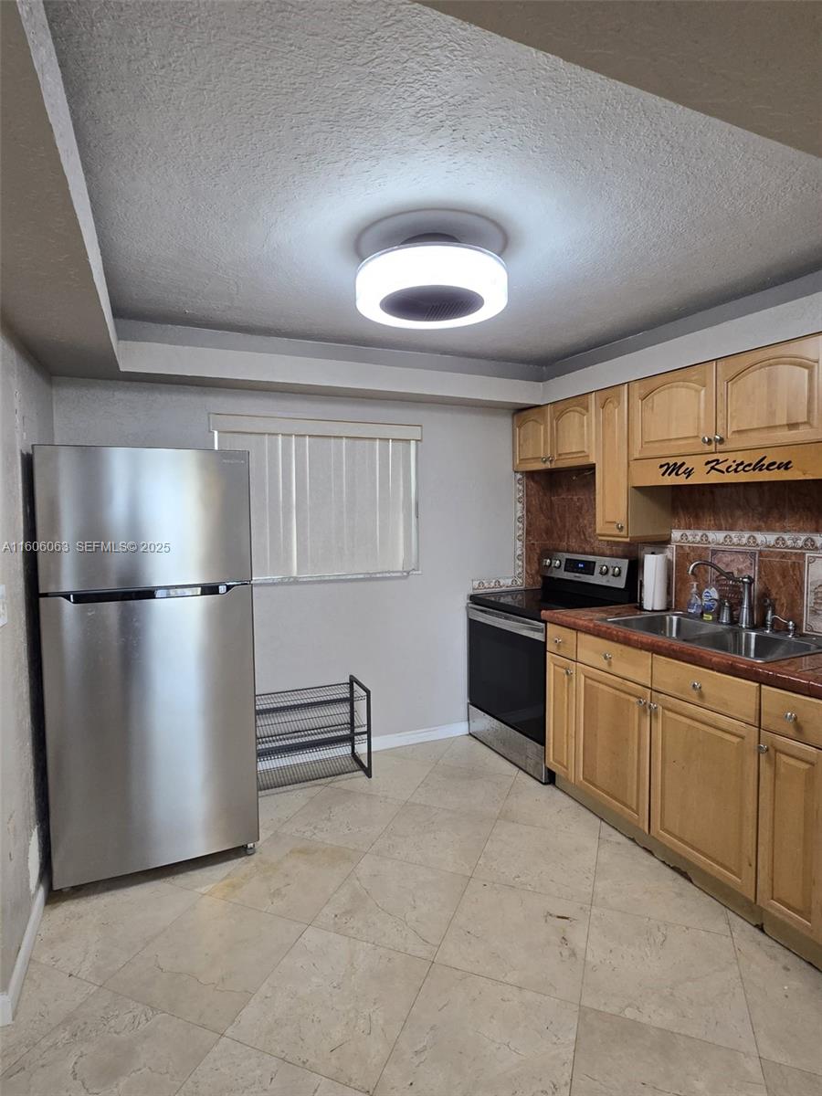 4000 NE 170th Street