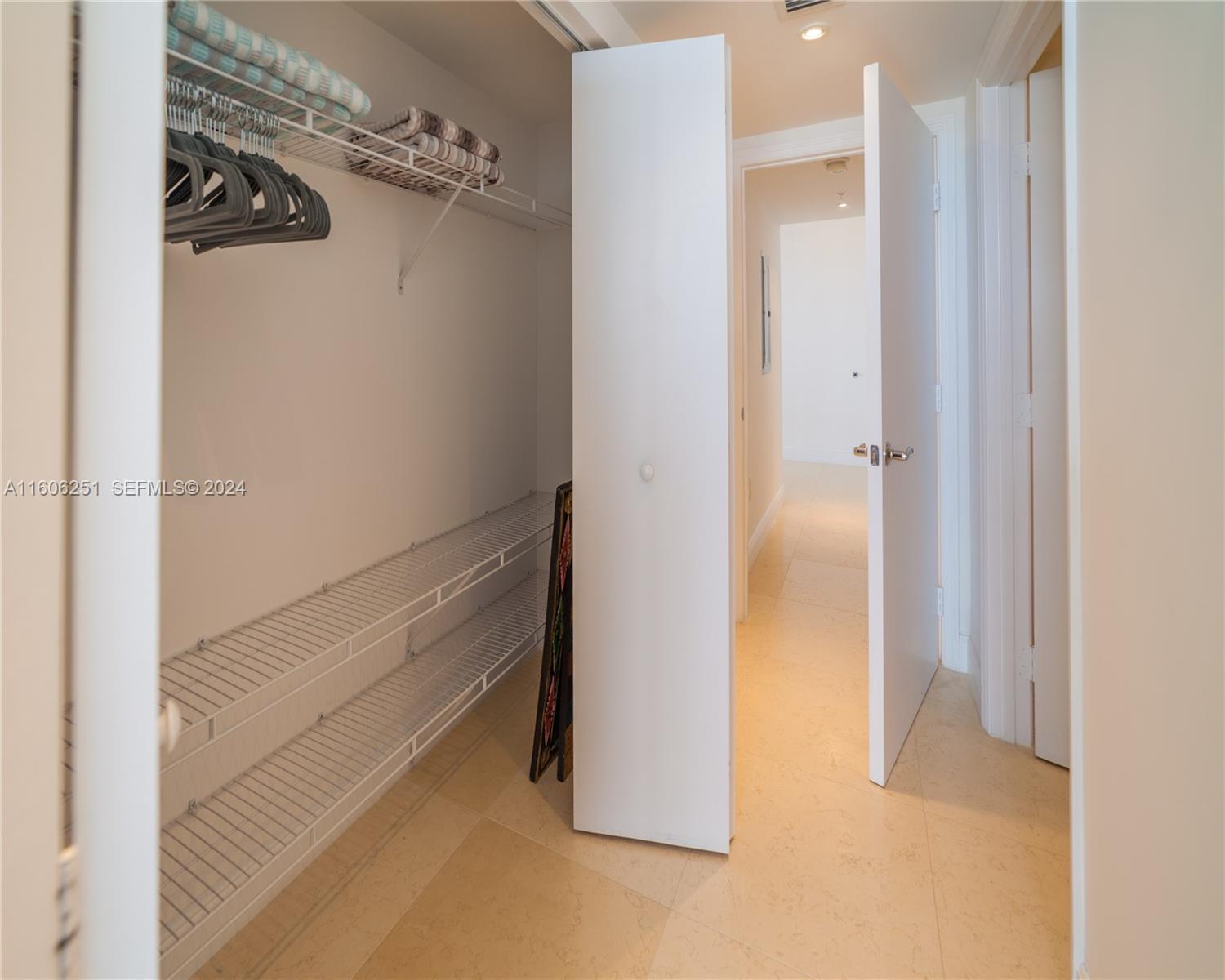 16699 Collins Ave(avlbnow