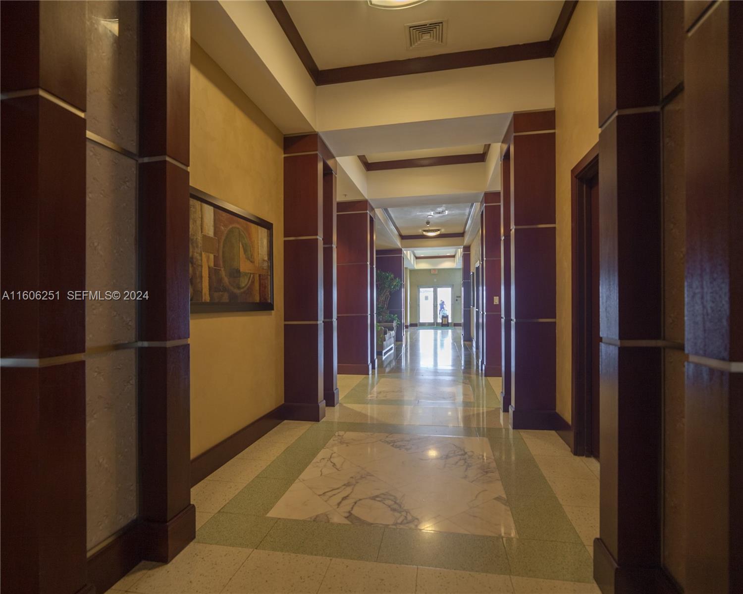 16699 Collins Ave(avlbnow