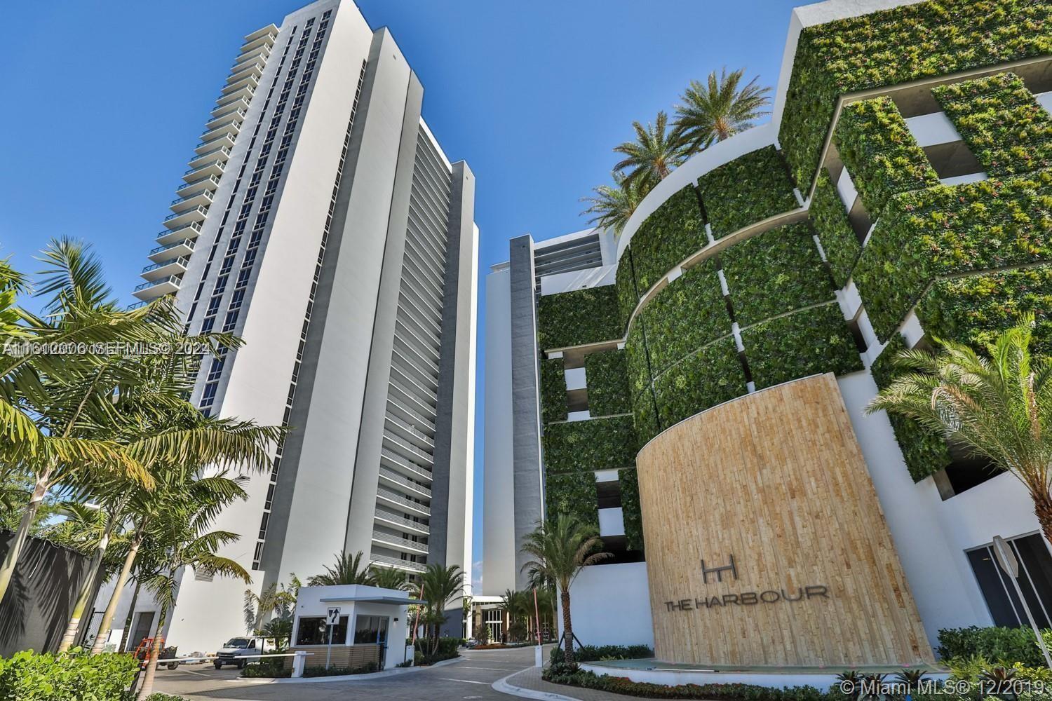 16385 Biscayne Boulevard