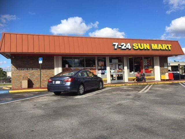 7811 W Sample Road