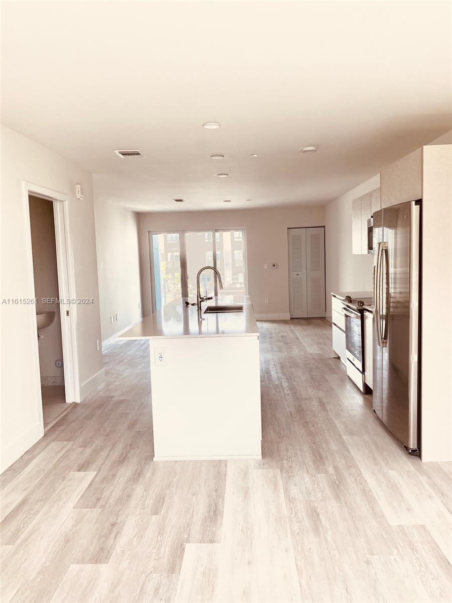2505 NE 193rd Street