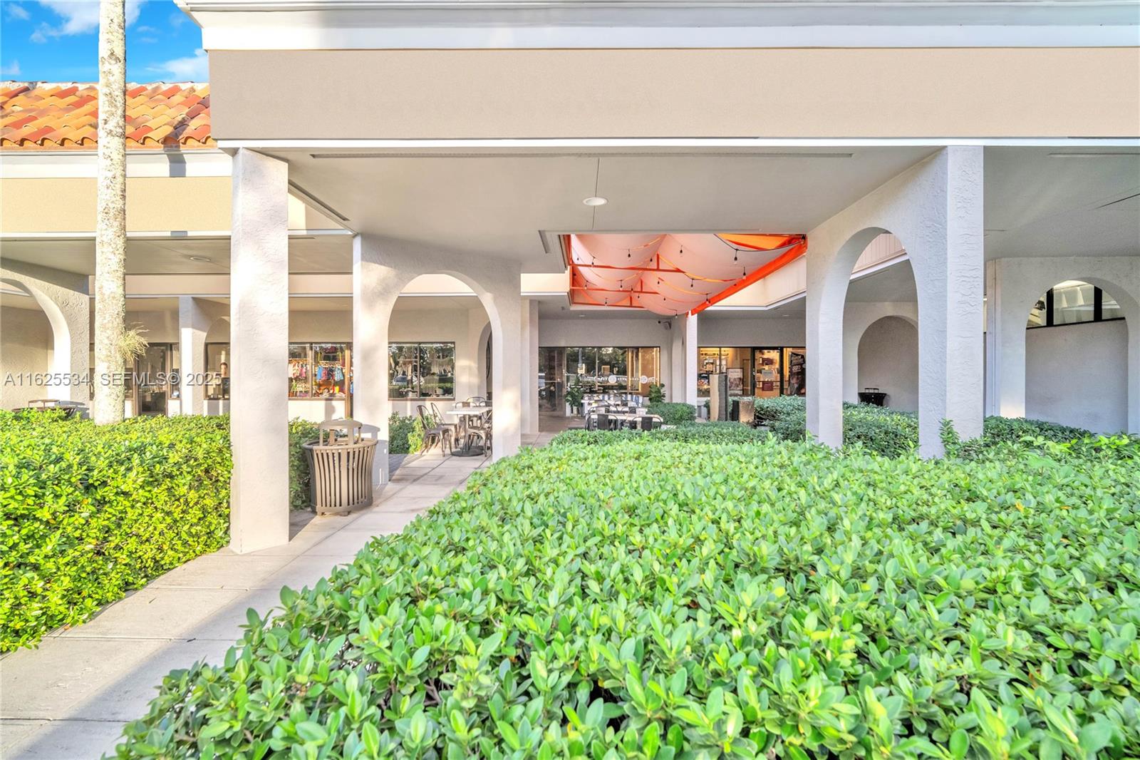 21316 Saint Andrews Blvd ( Restaurant For Sale