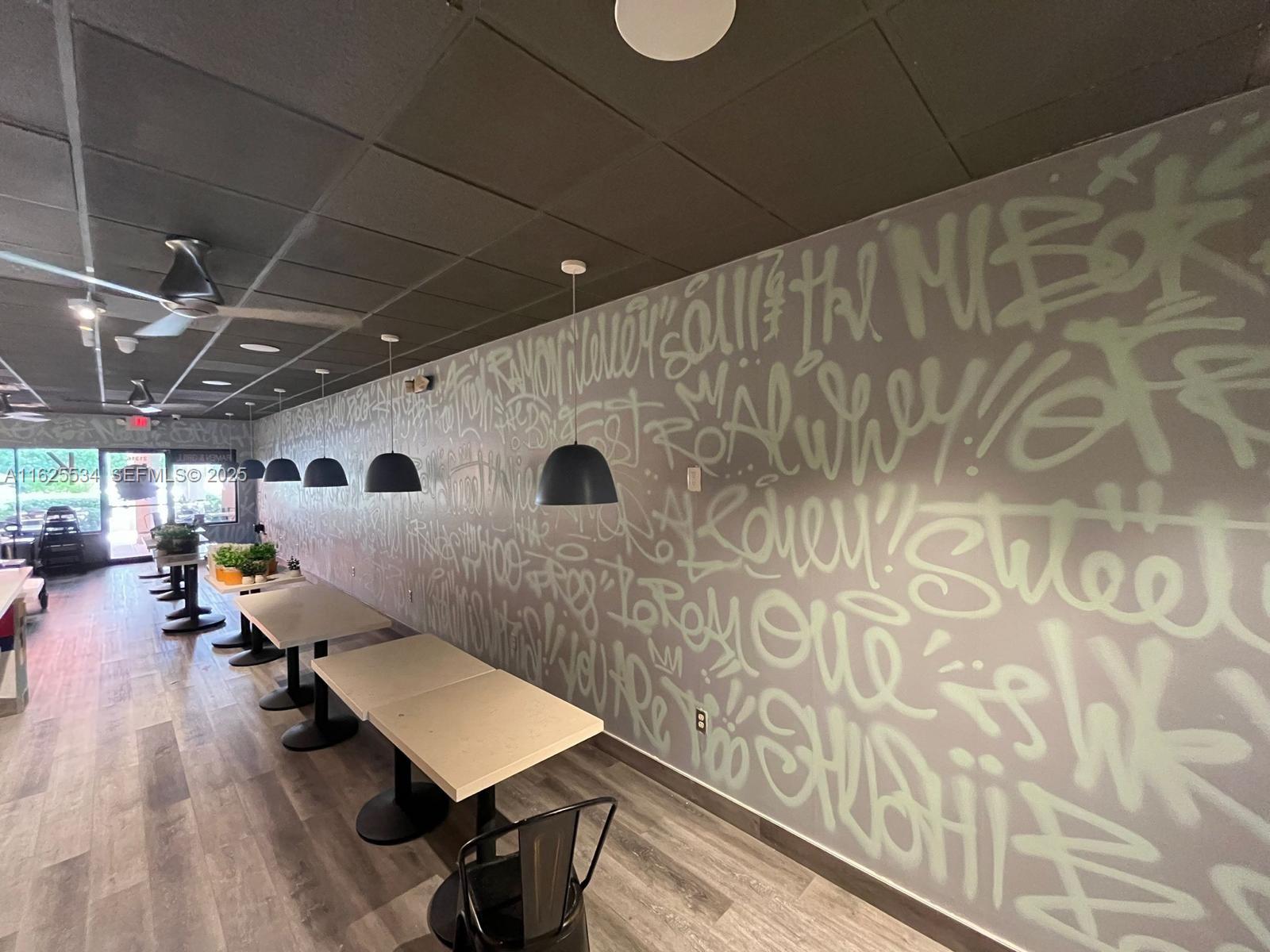 21316 Saint Andrews Blvd ( Restaurant For Sale