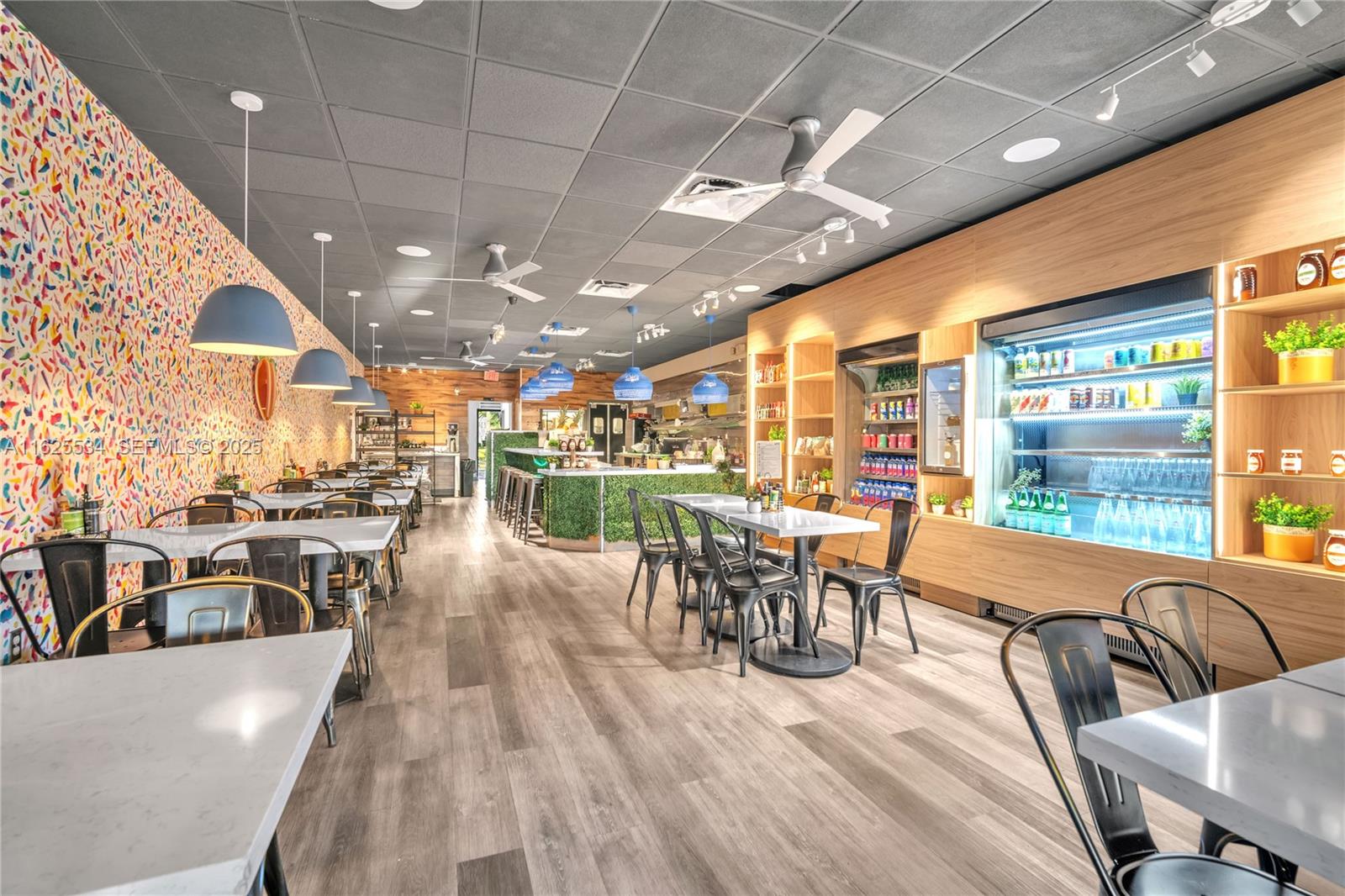 21316 Saint Andrews Blvd ( Restaurant For Sale